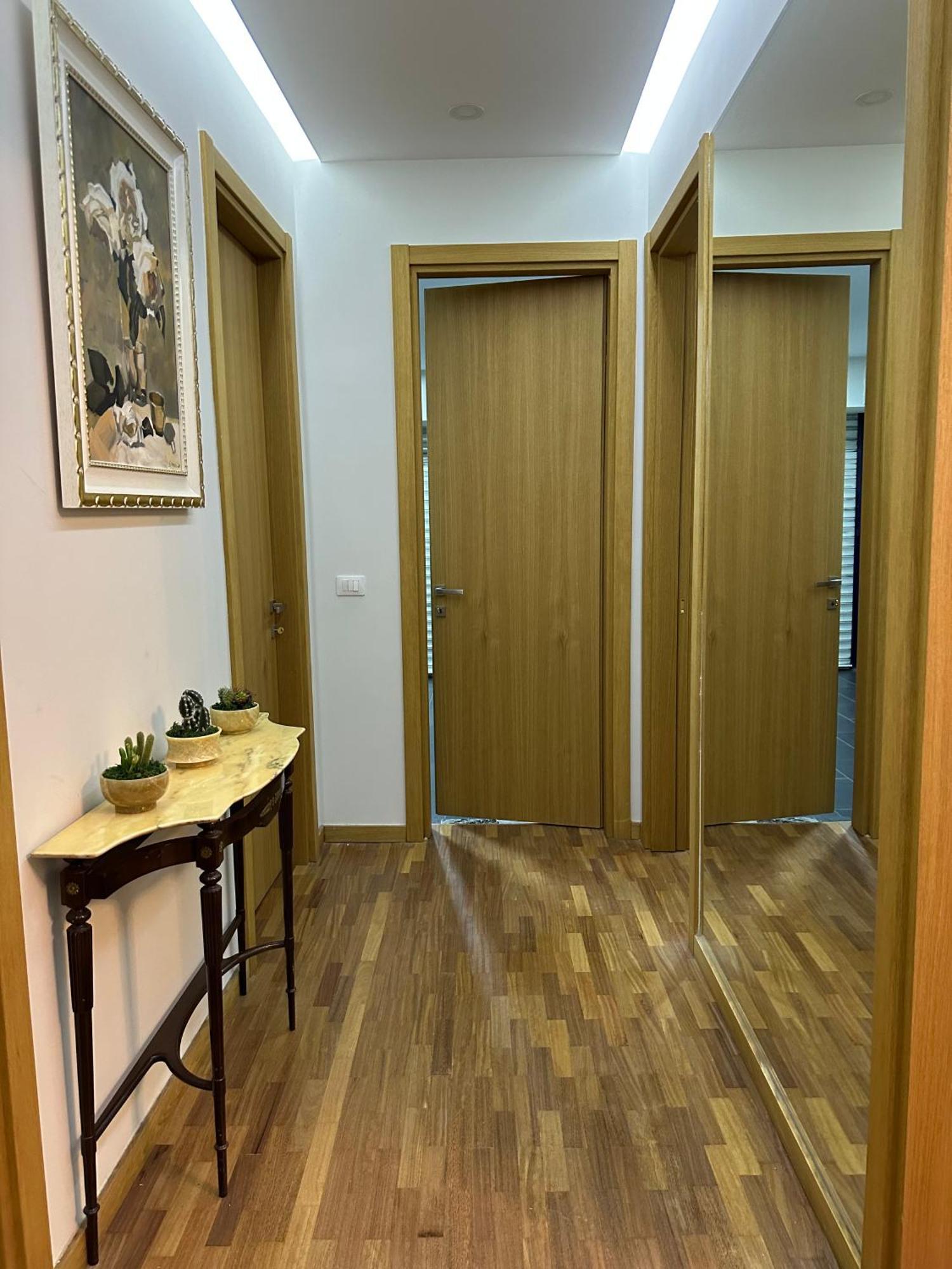 Dry Lake Apartment Tiranë Ngoại thất bức ảnh