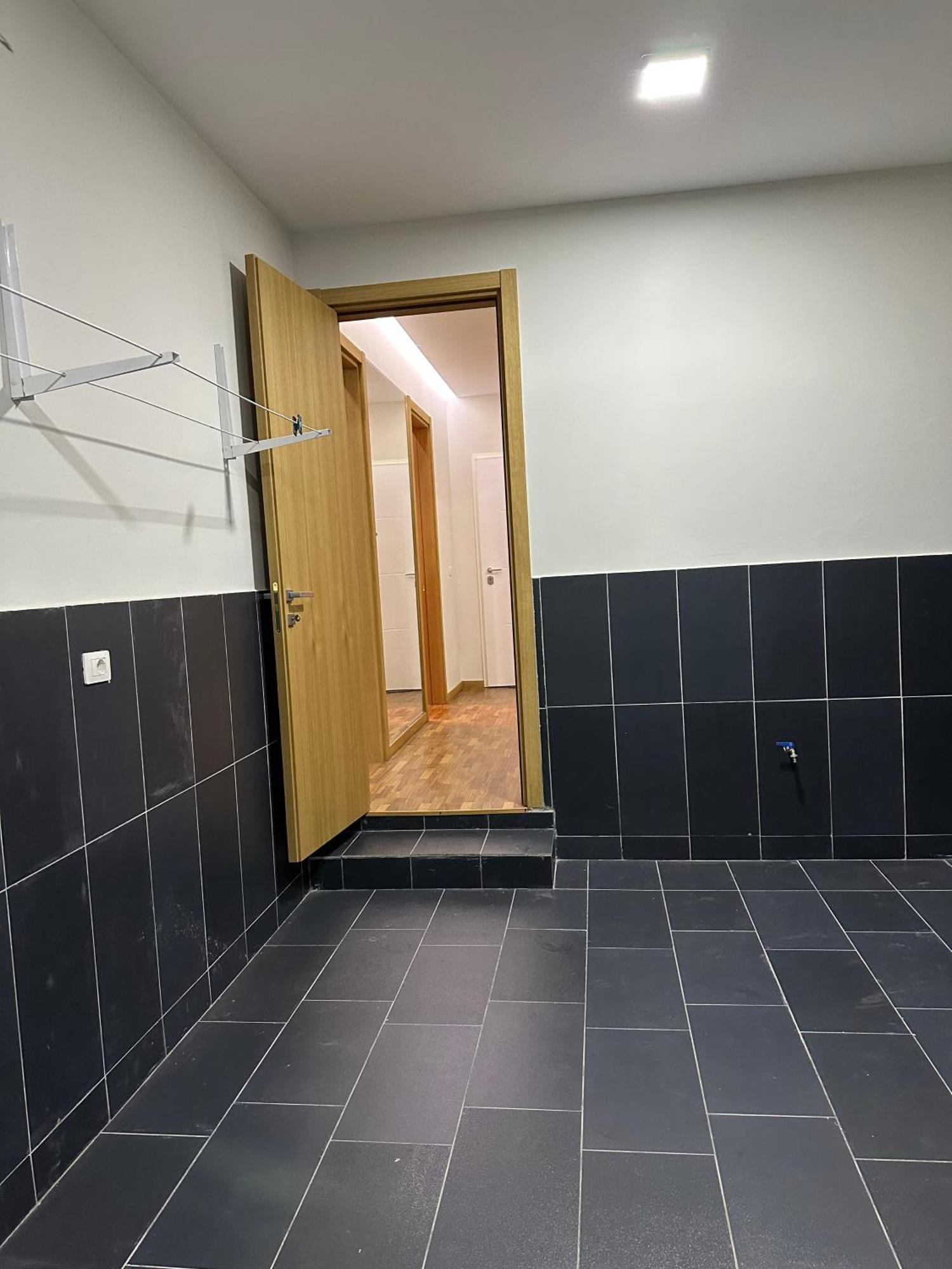 Dry Lake Apartment Tiranë Ngoại thất bức ảnh