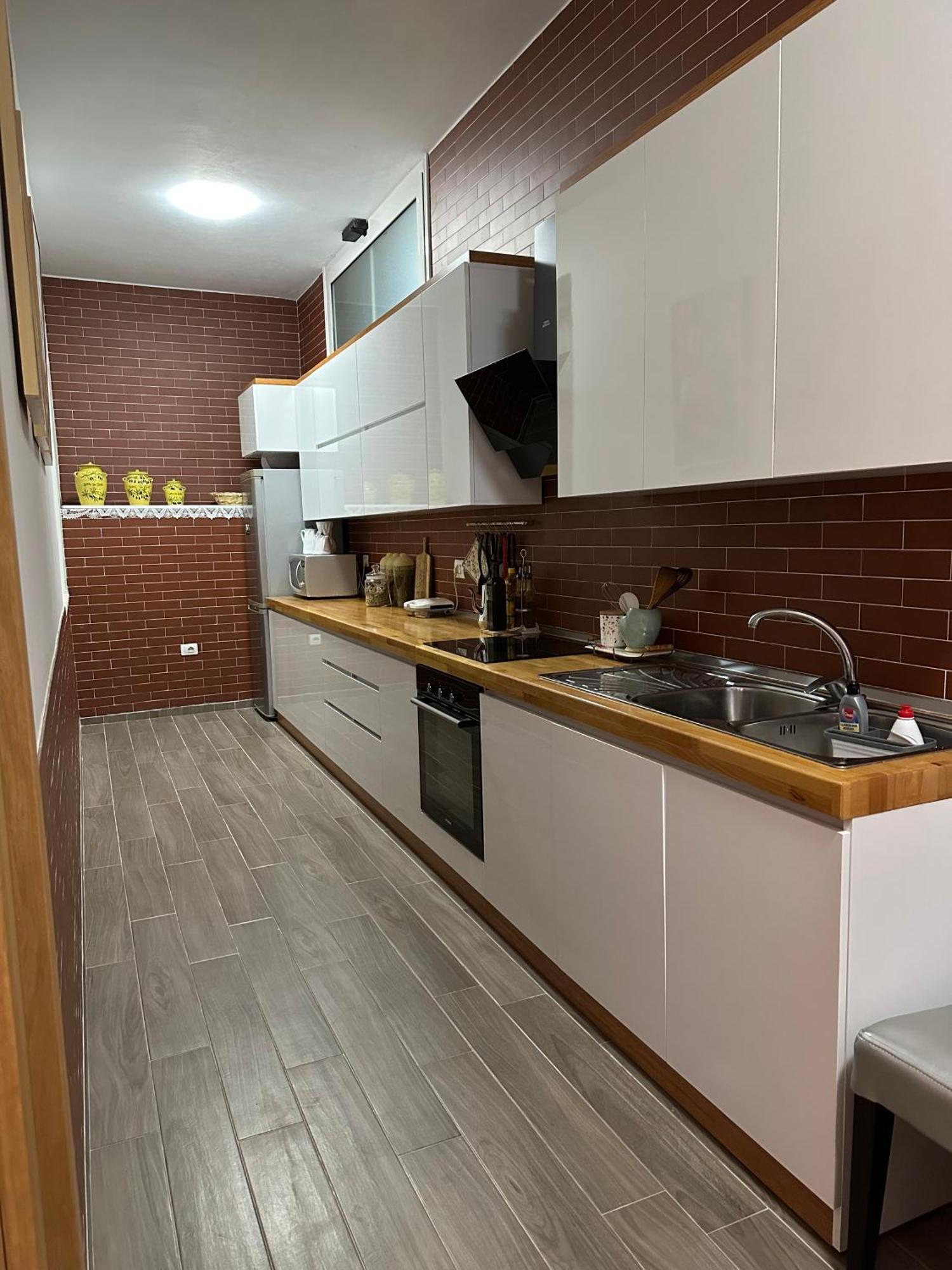 Dry Lake Apartment Tiranë Ngoại thất bức ảnh