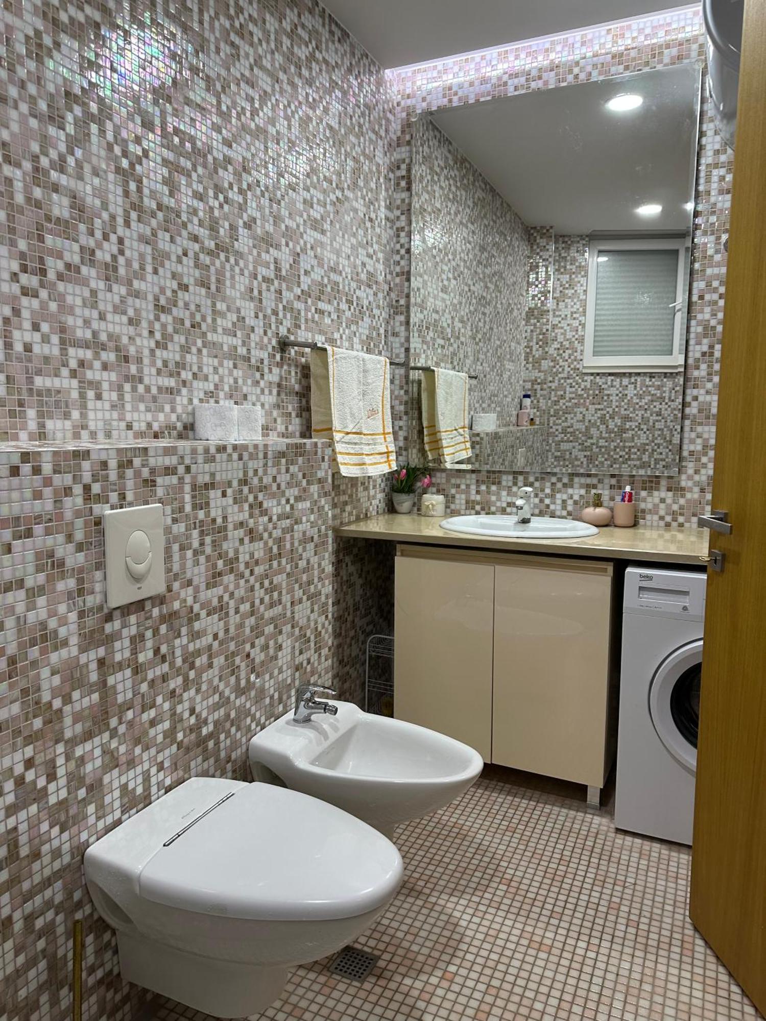 Dry Lake Apartment Tiranë Ngoại thất bức ảnh